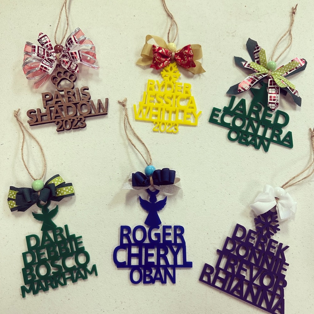 Christmas tree name ornaments
